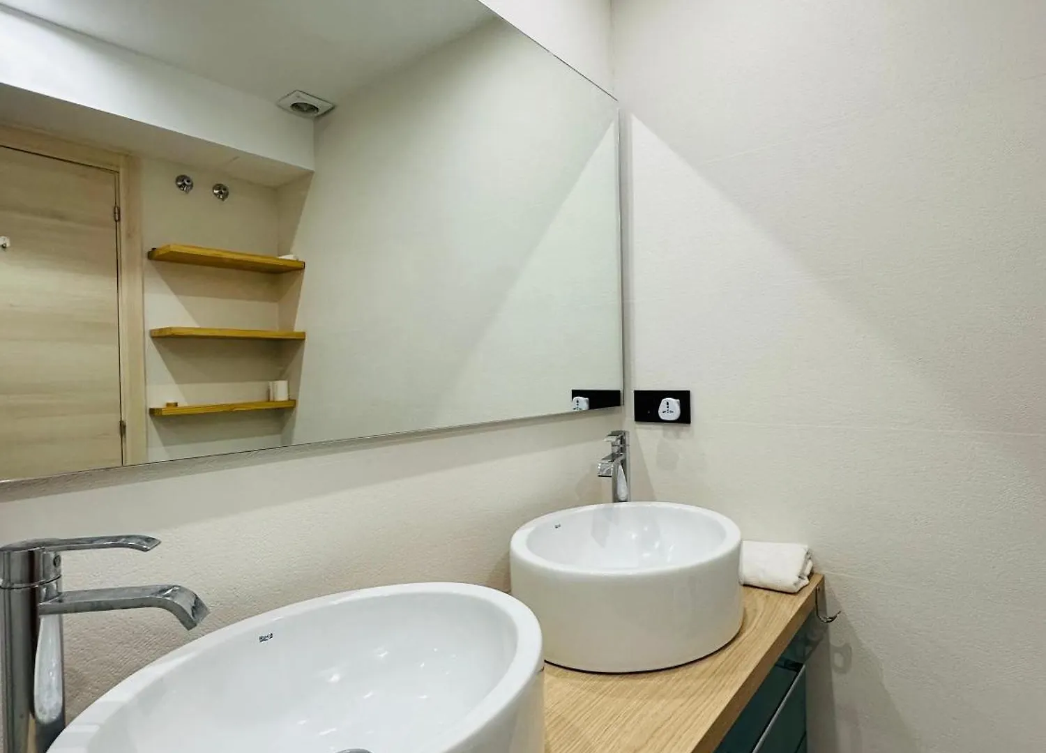 Private Room In The Central Beach Of Estepona Homestay